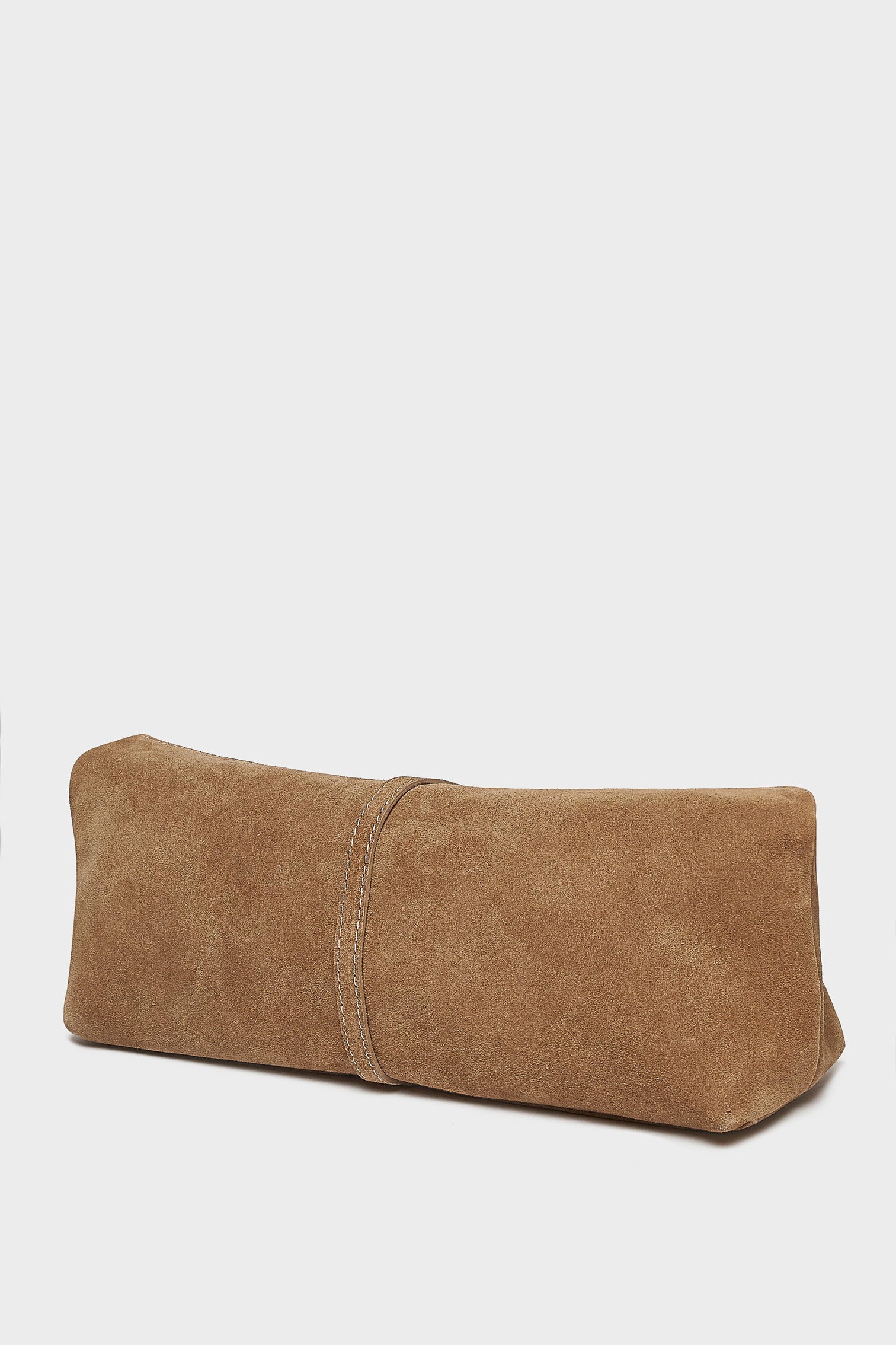 CARLA G. - Clutch in camoscio con logo pendente